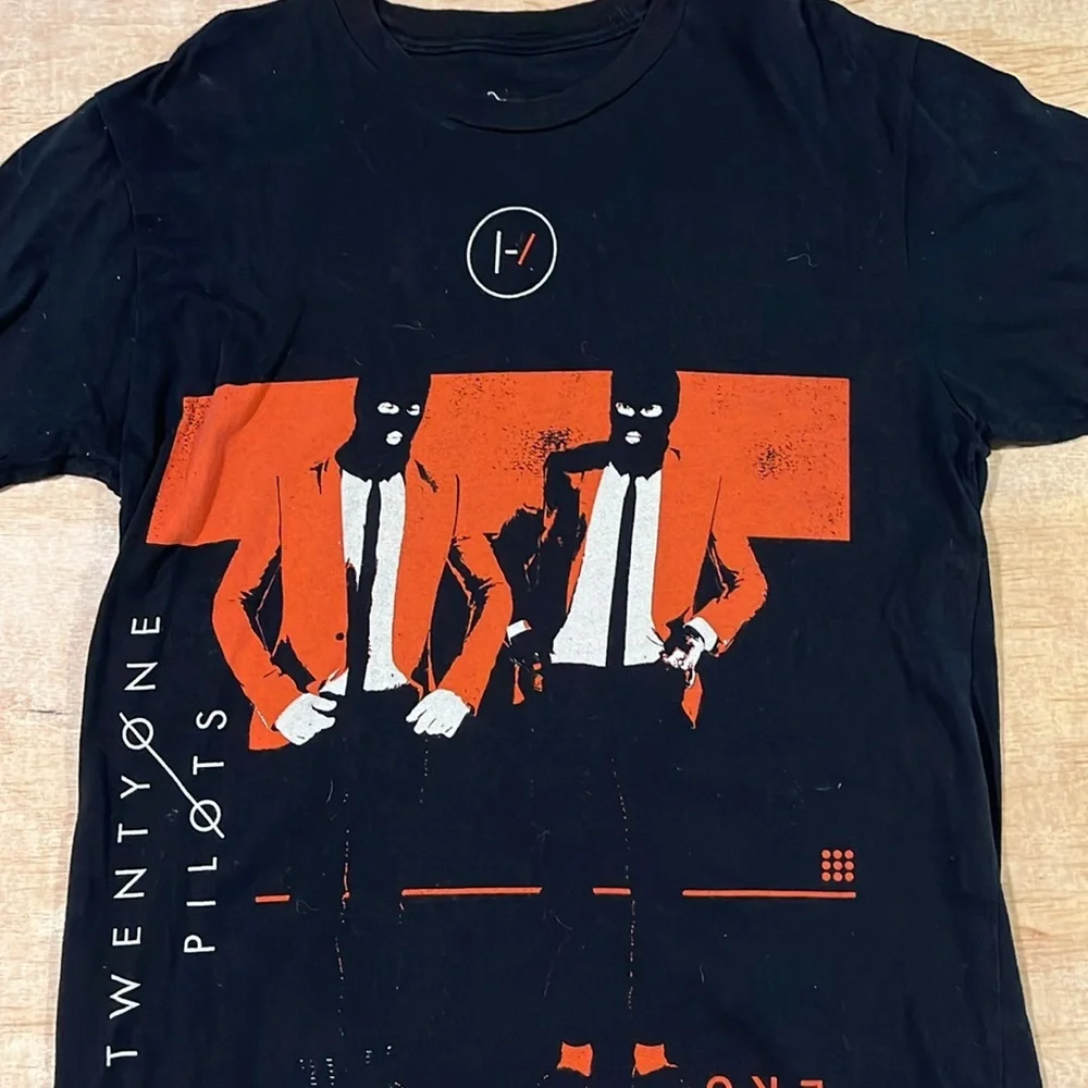 TwentyOne Pilots TOP 2016 Emotional Roadshow Official Tee - Picture 2 of 10